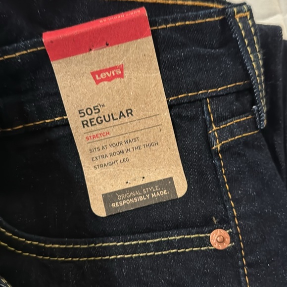 NWT! Levi's Men's 505 Regular Fit Jeans, Color Rinse Stretch, 34X32 - Picture 8 of 8